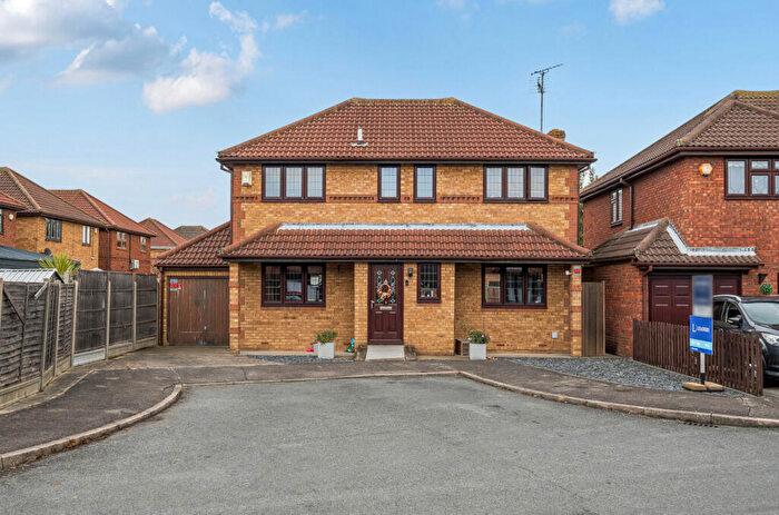 4 Bedroom Detached House For Sale In Jarvis Road, Canvey Island, Essex, SS8