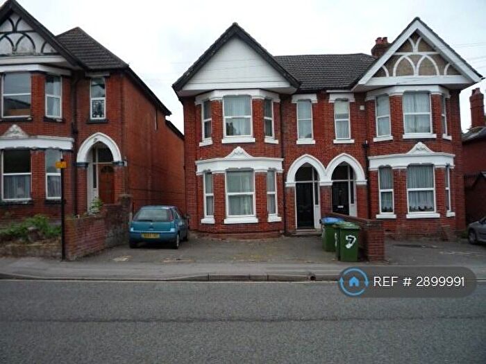 1 Bedroom Flat To Rent In Highfield, Southampton, SO17
