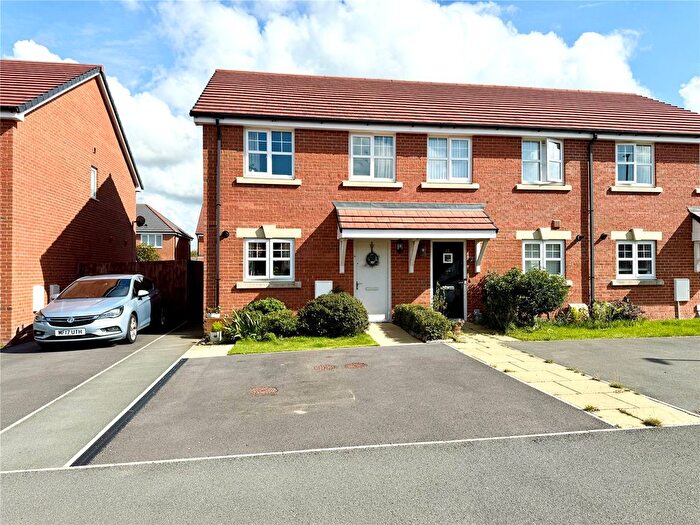 3 Bedroom End Of Terrace House For Sale In Tarngate Mews, Preston, Lancashire, PR3