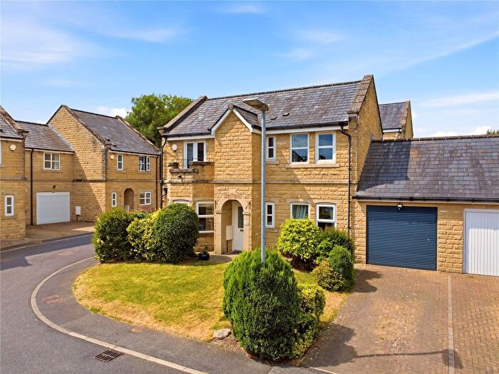 3 Bedroom Detached House For Sale In Robinson Fold, Barnoldswick, Lancashire, BB18