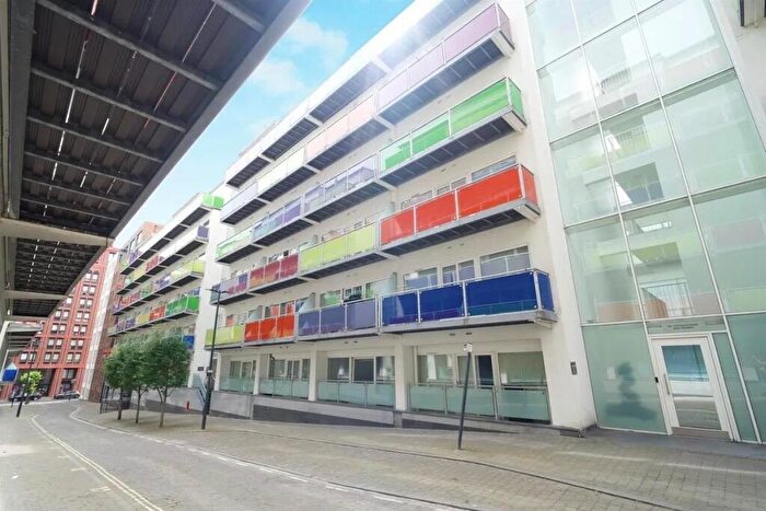 1 Bedroom Apartment For Sale In Concord Street, Leeds, LS2