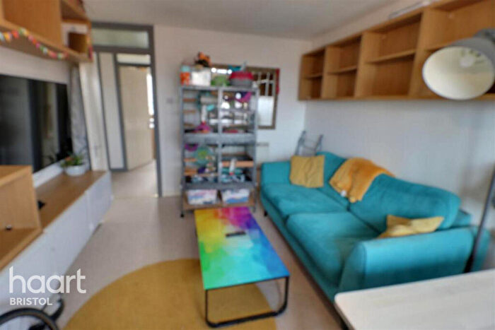 2 Bedroom Apartment To Rent In Winton Street, Bristol, BS4