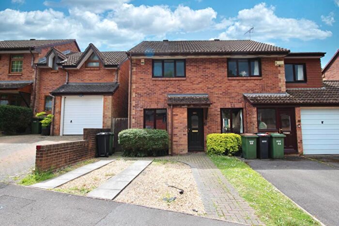 2 Bedroom Semi Detached House For Sale In Monnow Gardens, West End, SO18