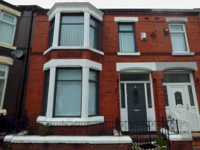 3 Bedroom Terraced House To Rent In Clapham Road, L4