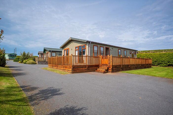 3 Bedroom Park Home For Sale In Cilan, Pwllheli, LL53