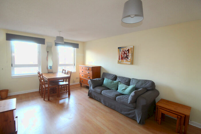 2 Bedroom Apartment To Rent In West Graham Street, Garnethill, G4
