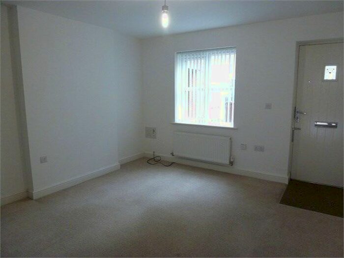 2 Bedroom Town House To Rent In Allen Green Close, Radcliffe, Manchester, M26
