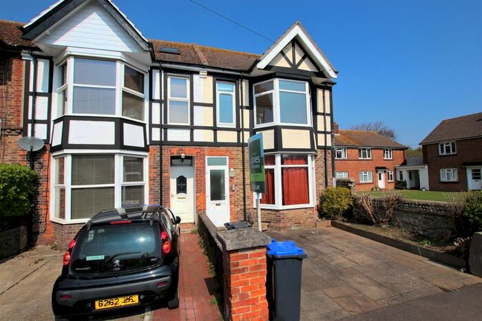 2 Bedroom Flat To Rent In Canterbury Road, Worthing, West Sussex, BN13