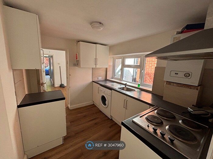 2 Bedroom Terraced House To Rent In Ascot Road, London, N18