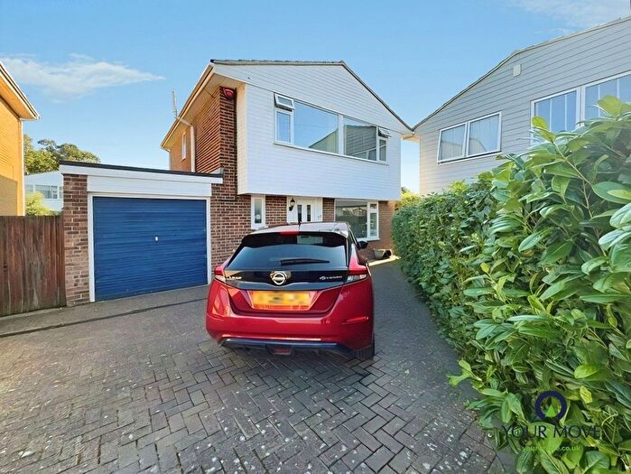 3 Bedroom Detached House For Sale In Abbey Grove, Ramsgate, Kent, CT11