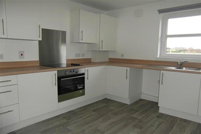 2 Bedroom Flat To Rent In Cocklerow Grove, EH22