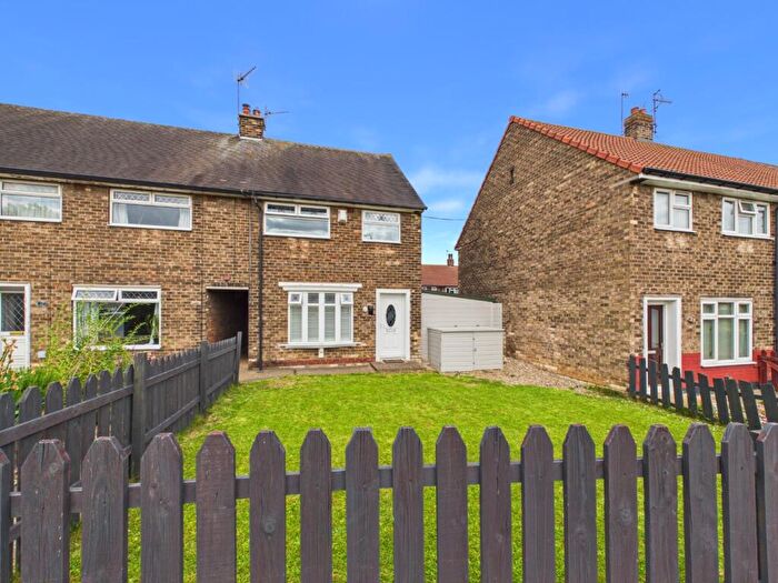 3 Bedroom End Of Terrace House For Sale In Annandale Road, Hull, HU9