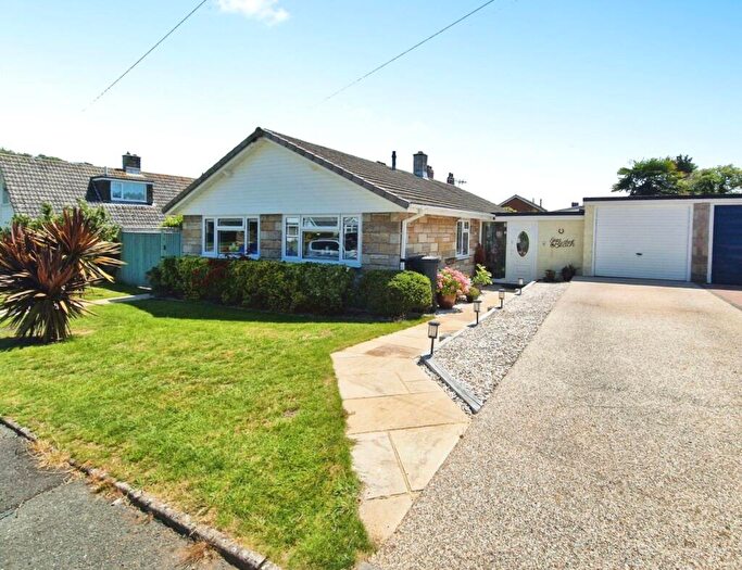 2 Bedroom Bungalow For Sale In The Sheilings, Freshwater, Isle Of Wight, PO40