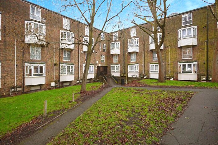 2 Bedroom Apartment For Sale In Elizabeth House, Albany Road, Brentwood, Essex, CM15