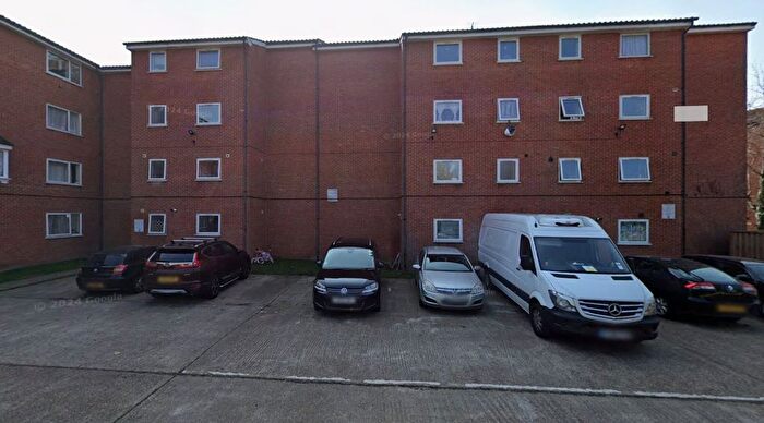2 Bedroom Flat To Rent In Gurney Close, Barking, IG11
