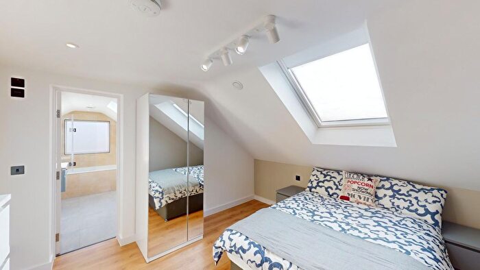 1 Bedroom Flat To Rent In Grasmere Avenue, London, W3