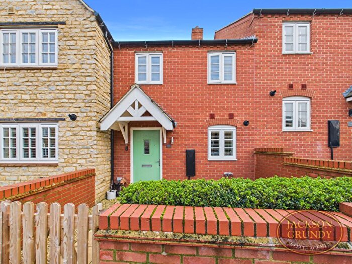 2 Bedroom Terraced House For Sale In Roberts Road, Silverstone, NN12
