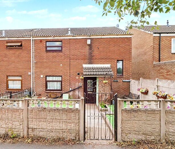 2 Bedroom End Of Terrace House For Sale In Spruce Gardens, Nottingham, NG6