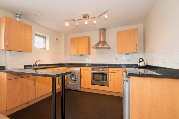 2 Bedroom Flat To Rent In Marine Court, Leadenhall, Milton Keynes, MK6