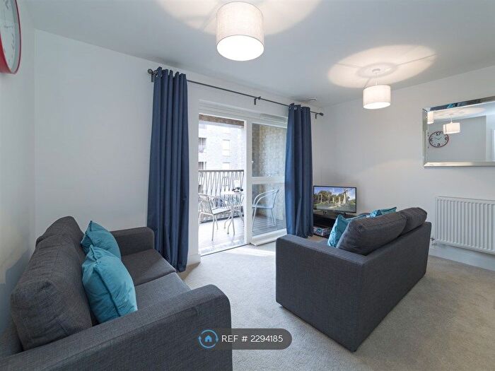 1 Bedroom Flat To Rent In Adenmore Road, London, SE6