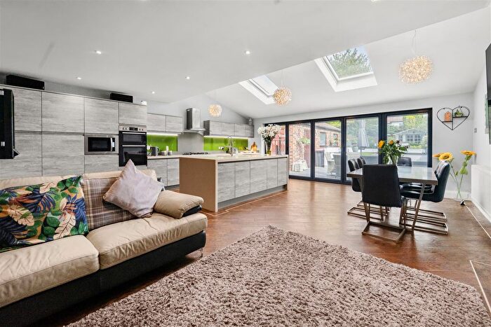 4 Bedroom Semi-detached House For Sale In Claremont Road, Salford, M6