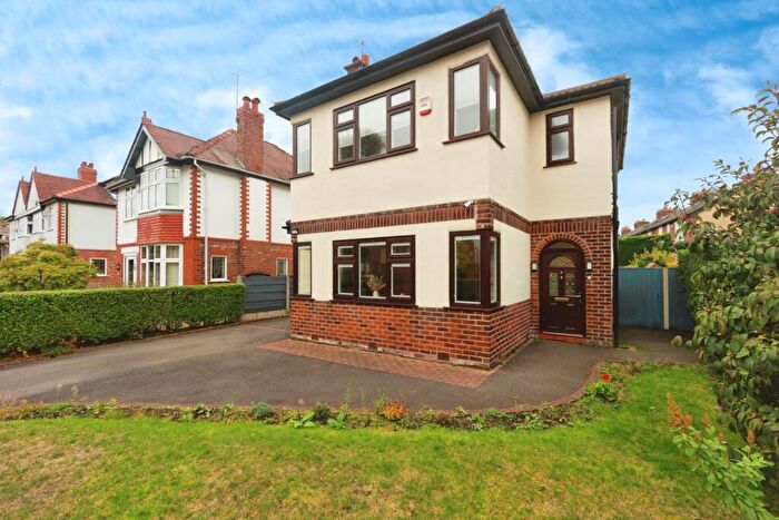 3 Bedroom Detached House For Sale In Delaunays Road, Sale, Greater Manchester, M33