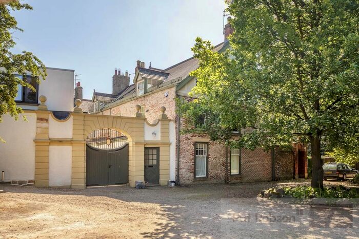 2 Bedroom Town House To Rent In The New House, Belle Grove Place, Spital Tongues, NE2