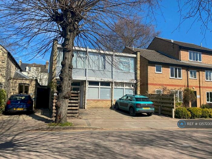 5 Bedroom Detached House To Rent In Hamilton Road, Cambridge, CB4