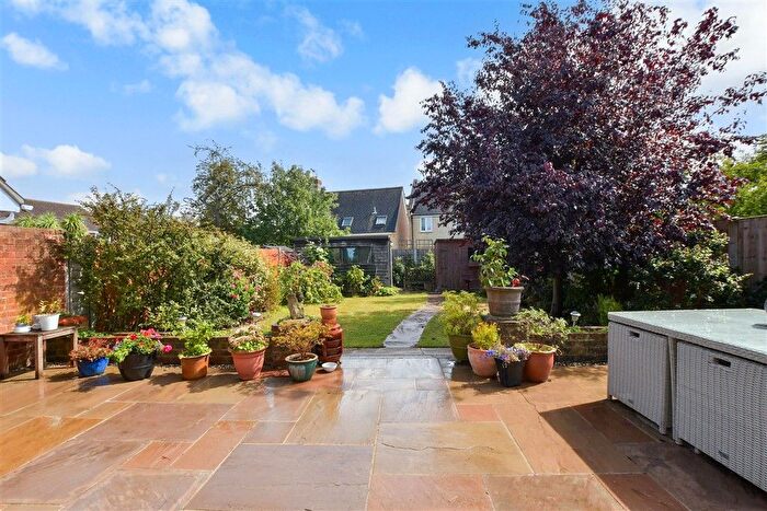 4 Bedroom Detached House For Sale In Bedford Road, Basildon, Essex, SS15