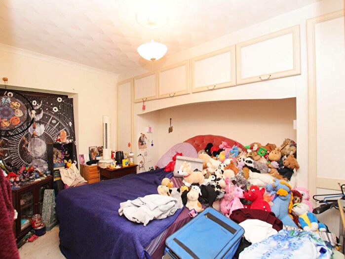 3 Bedroom Terraced House For Sale In Deri Terrace, Tylorstown, Ferndale, CF43