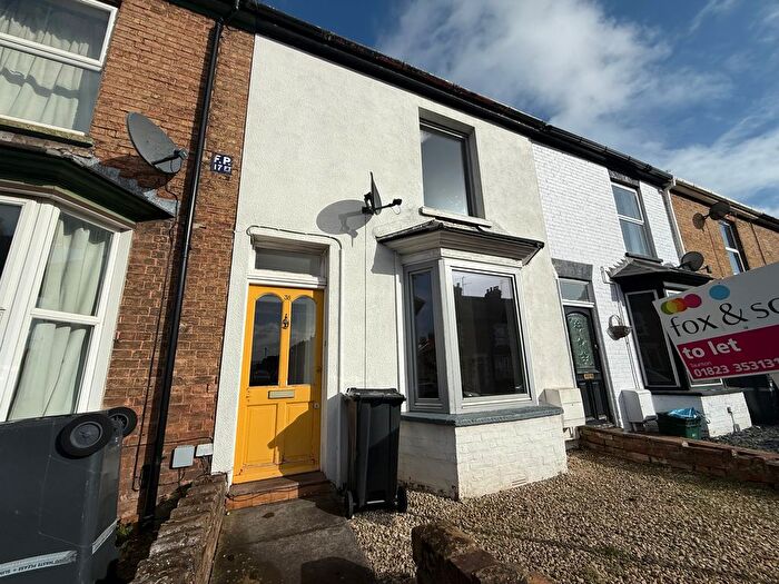 3 Bedroom Property To Rent In Greenway Road, Taunton, TA2