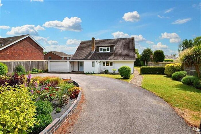 4 Bedroom Detached House To Rent In South Wonston, SO21