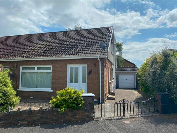 3 Bedroom Bungalow To Rent In Heol Croesty, Pencoed, Bridgend, CF35
