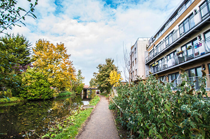 2 Bedroom Apartment To Rent In Smeaton Court, Hertford, SG13