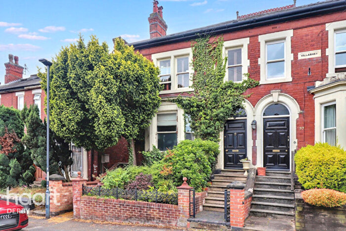 4 Bedroom Semi-Detached House For Sale In Breedon Hill Road, Littleover, DE23