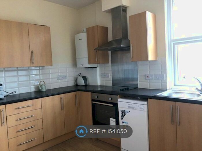 4 Bedroom Terraced House To Rent In Cheltenham Road, Bristol, BS6