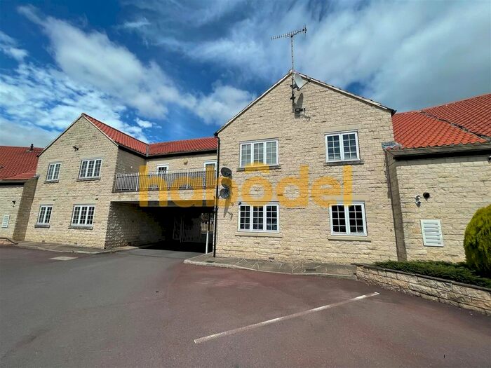 2 Bedroom Flat To Rent In Backside Lane, Warmsworth, Doncaster, DN4