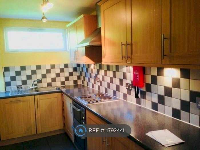 4 Bedroom Terraced House To Rent In Hanmer Walk, London, N7