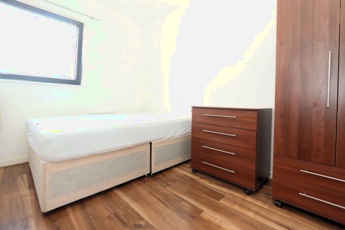 1 Bedroom House To Rent In Copenhagen Place, London, E14