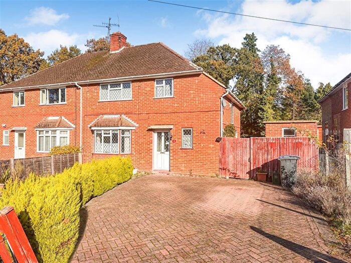 3 Bedroom Semi-Detached House For Sale In Elizabeth Drive, Church Crookham, Fleet, GU52