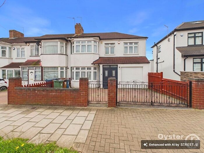 4 Bedroom End Terrace House For Sale In Turner Road, Edgware, HA8