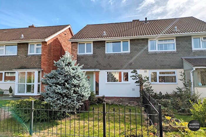 3 Bedroom Semi-Detached House For Sale In Coniston Walk, Hereford, HR4