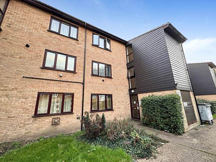 1 Bedroom Flat To Rent In Victoria Road, Slough, SL2