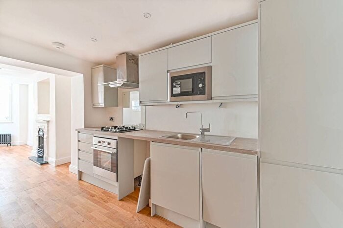 1 Bedroom Flat For Sale In Devonshire Road, Forest Hill, London, SE23