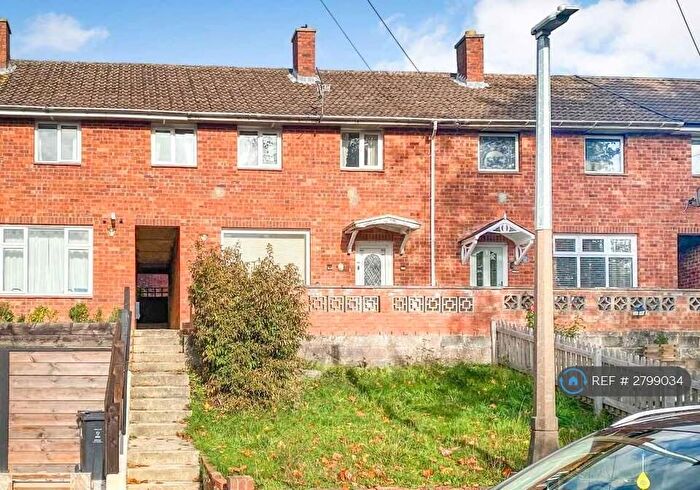 3 Bedroom Terraced House To Rent In Westbury Road, Swindon, SN2