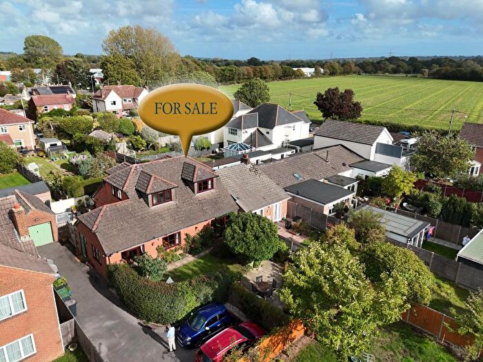 4 Bedroom End Of Terrace House For Sale In Kents Lane, Sturminster Marshall, BH21
