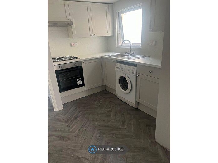 1 Bedroom Flat To Rent In Trafalgar Road, Portslade, Brighton, BN41