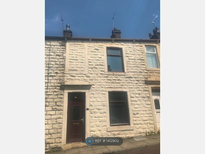 2 Bedroom Terraced House To Rent In Hannah Street, Bacup, OL13