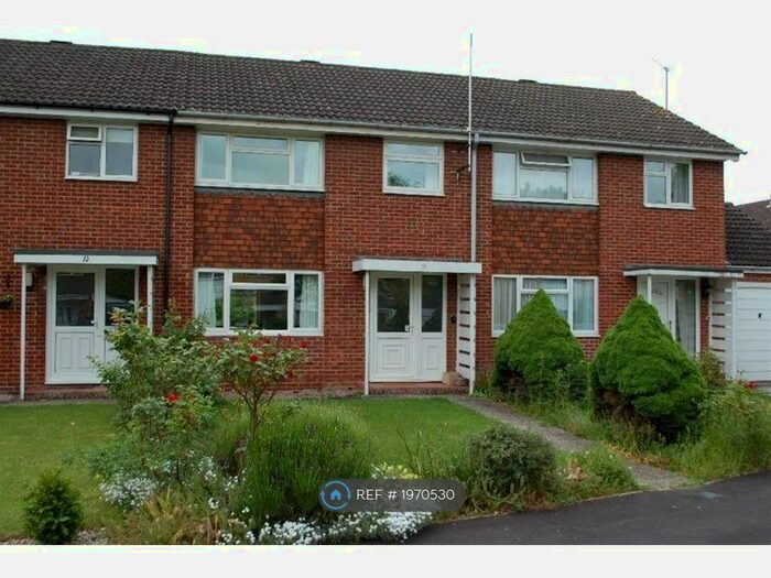 3 Bedroom Terraced House To Rent In Herewood Close, Newbury, RG14