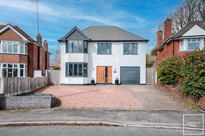 4 Bedroom Detached House For Sale In Stuart Road, Halesowen, B62